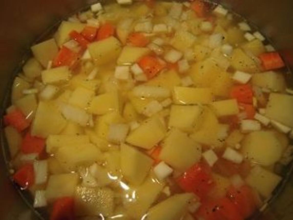 Kartoffelsuppe mit getrockneten Steinpilzen - einfach - von elke42
