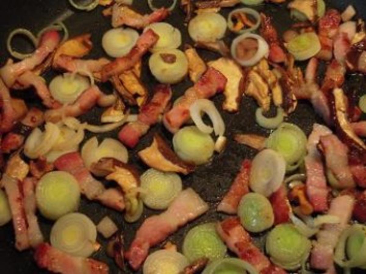 Kartoffelsuppe mit getrockneten Steinpilzen - einfach - von elke42