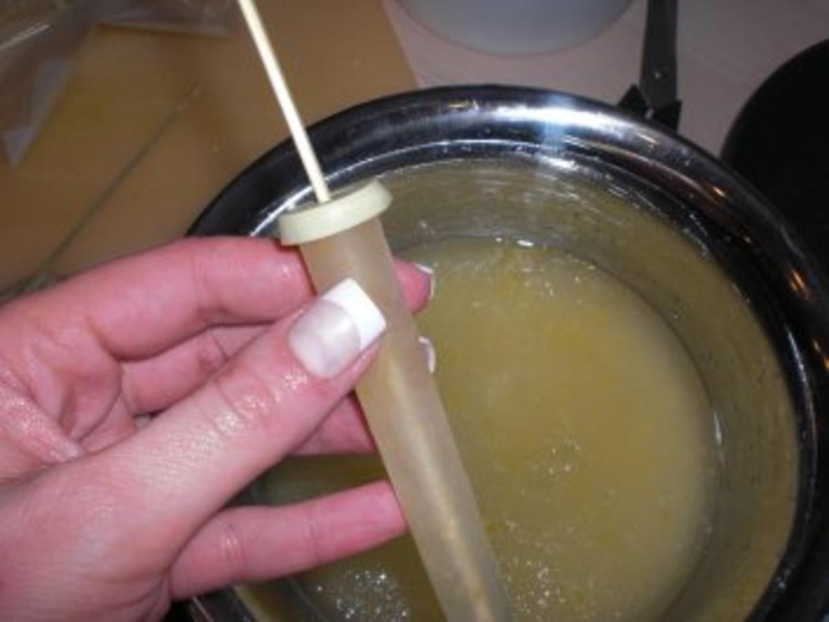 Holunderblüten Zitronen Sorbet im Reagenzglas - einfach - 82 kcal/100g