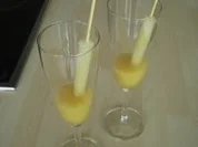 Holunderblüten-Zitronen-Sorbet im Reagenzglas - Rezept