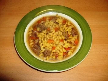 Rinder-Gemüse-Nudeleintopf - Rezept