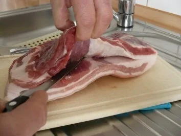 Gefüllter Schweinebraten - Rezept - Bild Nr. 2