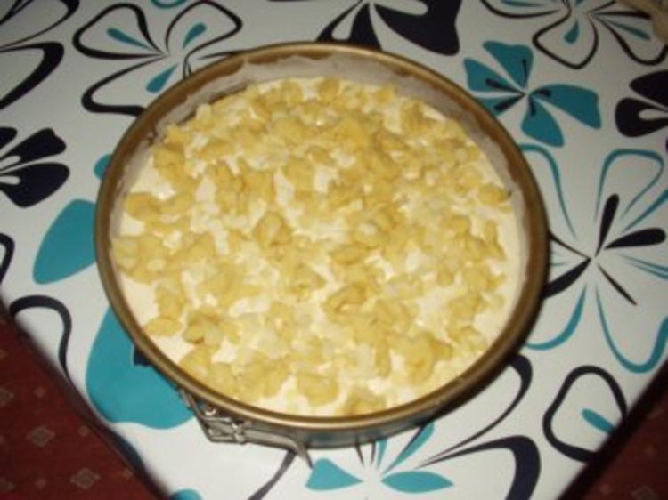 Käse Kirsch Kuchen mit Mandelstreuseln - einfach - von coko