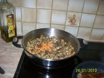 "rouladen vom Kalbsfilet mit pilzefüllung"und Pilz-Sahne-Sauce - Rezept - Bild Nr. 8