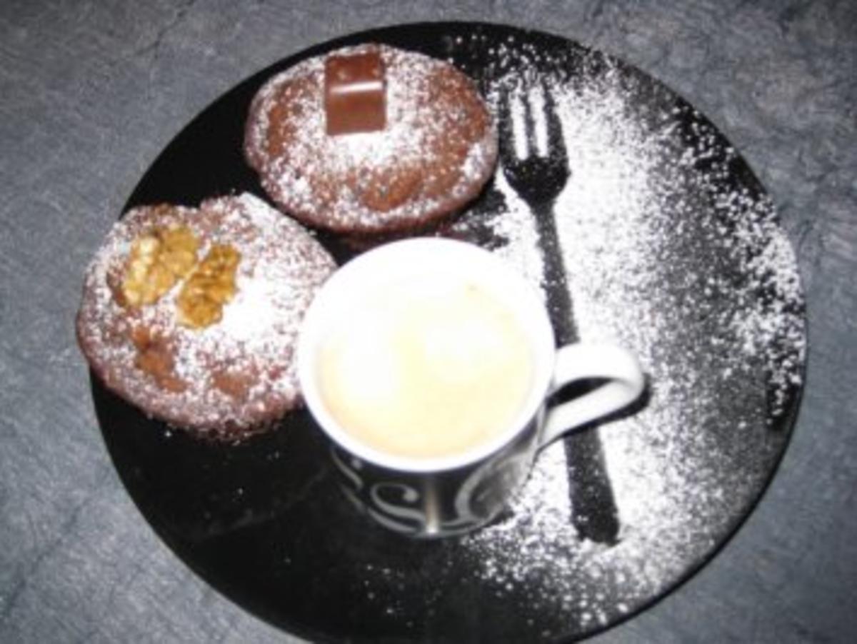 Bilder für Schoko-Erdnuss-Mandel-kaffee-Muffins - Rezept