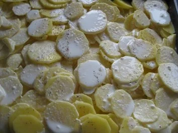 Rezept: Kartoffelgratin Bild Nr. 2 Kartoffelgratin - Rezept - Bild Nr. 2