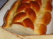 Hefezopf mit Honigglasur - Rezept