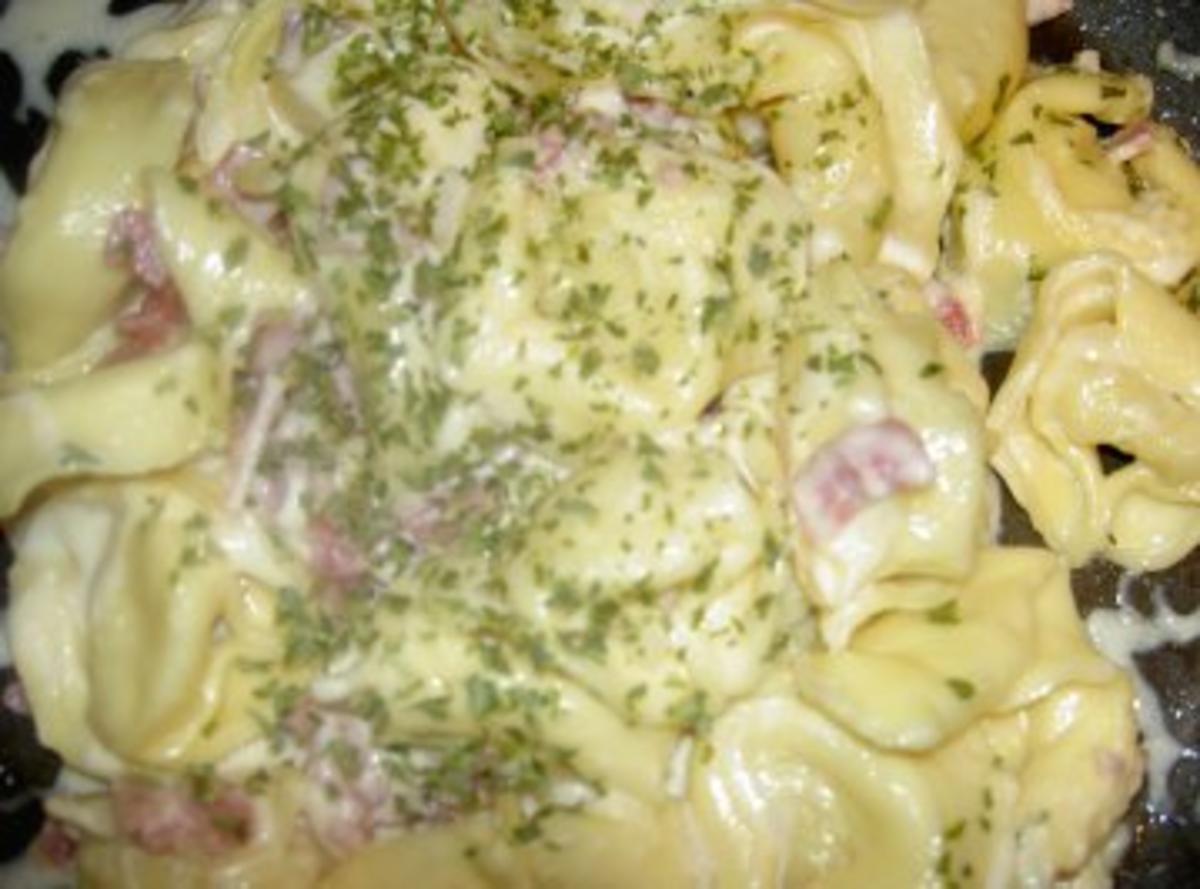 Tortellini alla Panna e Prosciutto - Rezept - Bild Nr. 2