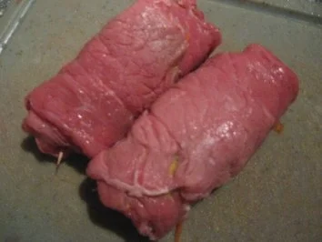 Rezept: Rinderrouladen in Rotweinsoße Bild Nr. 3 Rinderrouladen in Rotweinsoße - Rezept - Bild Nr. 3