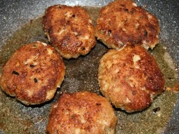 Rezept: Omas Frikadellen Bild Nr. 8 Omas Frikadellen - Rezept - Bild Nr. 8