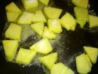 Rezept: Karamelisierte Ananas Bild Nr. 2 Karamelisierte Ananas - Rezept - Bild Nr. 2