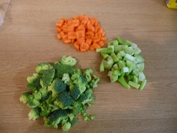 Broccoli-Möhrengemüse in Butter-Sahnesauce - Rezept - Bild Nr. 3