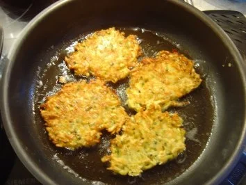 Steckrüben-Rösti´s mit Chicken Wings - Rezept - Bild Nr. 5