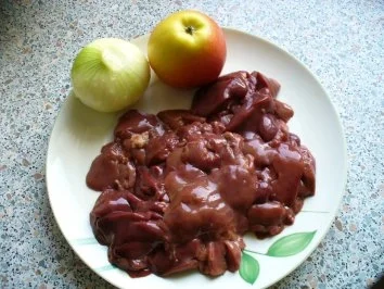 Hähnchenleber mit Zwiebel und Apfel - Rezept - Bild Nr. 2