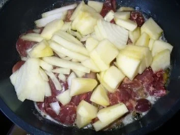 Hähnchenleber mit Zwiebel und Apfel - Rezept - Bild Nr. 4