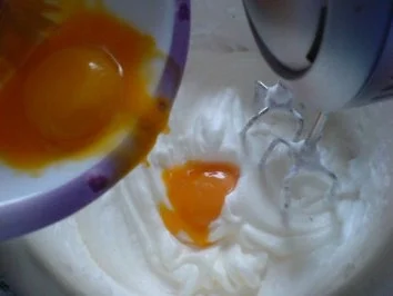 Mandarinen-Mohnbiskuit-Kuchen - Rezept - Bild Nr. 6