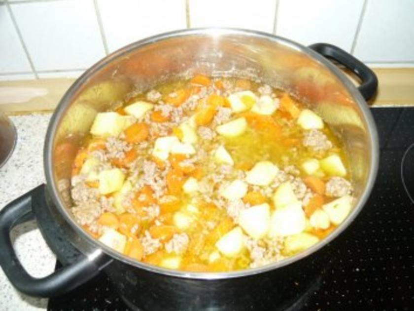 Kartoffel-Möhren-Hackfleisch Suppe - Rezept - kochbar.de