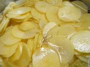 Rezept: Vegetarischer Kartoffel -Lauch -Gratin Bild Nr. 8 Vegetarischer Kartoffel -Lauch -Gratin - Rezept - Bild Nr. 8