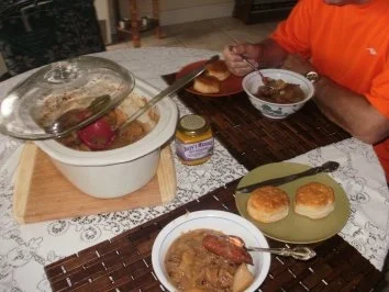 Sauerkraut mit Wurst - in einem langsamen Kocher -  8 Stunden in einem Topf und fertig - Rezept - Bild Nr. 3