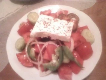 GRIECHISCHER BAUERNSALAT - Rezept