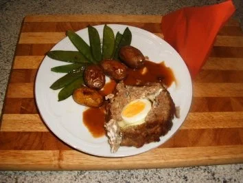 Hackbraten mit einer tollen Füllung - Rezept