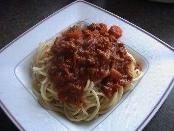 Rezept: Spagetti Bolognese Spagetti Bolognese - Rezept