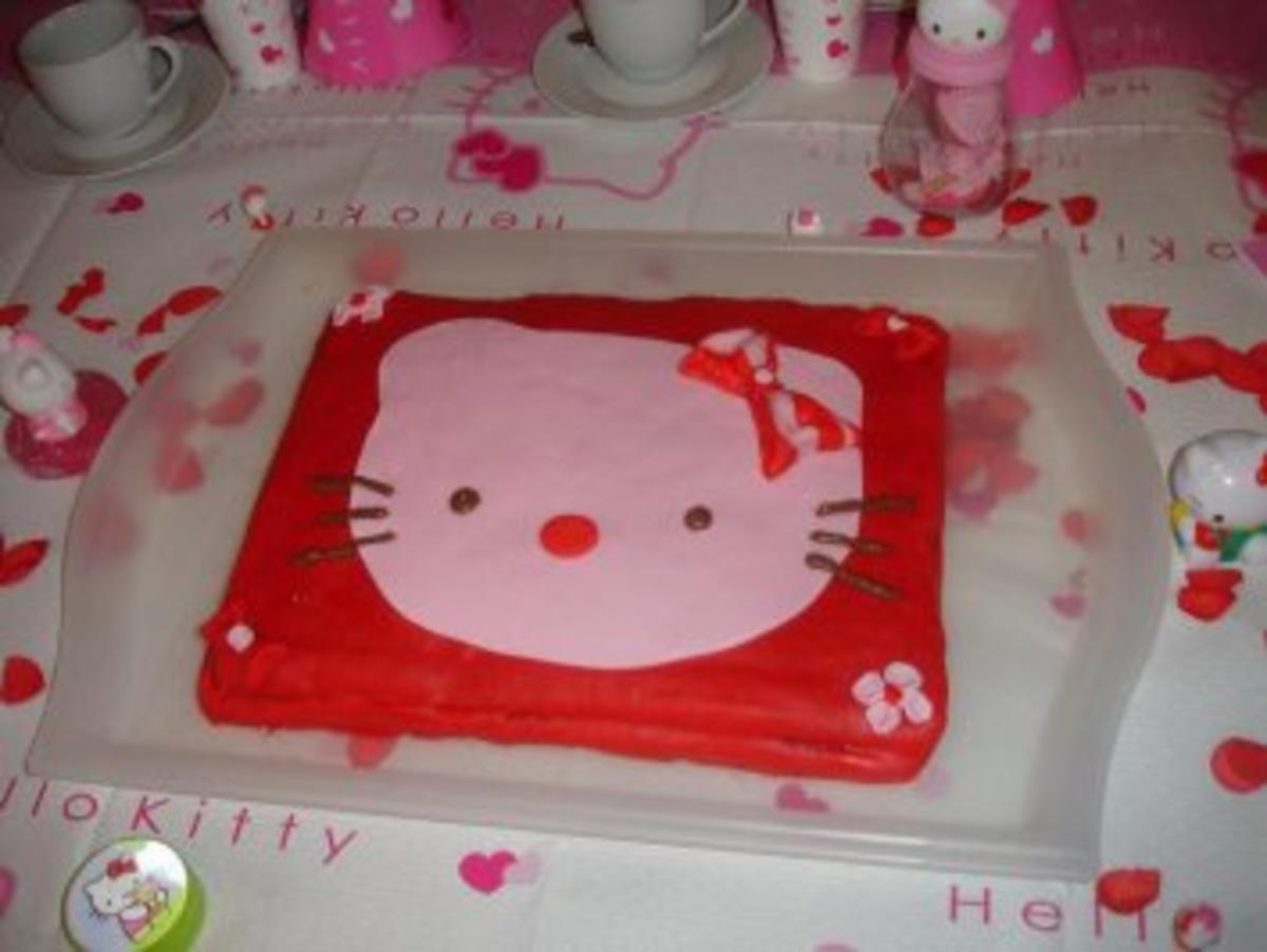 Hello Kitty Torte - Rezept - Bild Nr. 2
