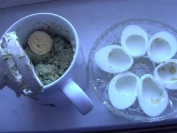 Rezept: Avocadoeier Bild Nr. 4 Avocadoeier - Rezept - Bild Nr. 4