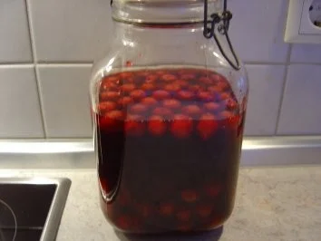 Amaretto - Sauerkirsch - Bowle... HELAU und ALAAF - Rezept - Bild Nr. 2
