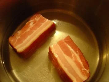 Cremige Steckrübensuppe mit geräuchertem Bauch - Rezept - Bild Nr. 2