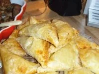 Rezept: Blätterteig- Espanadas-mit Thunfisch-Oliven Füllung Blätterteig- Espanadas-mit Thunfisch-Oliven Füllung - Rezept