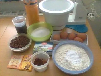 Rezept: Rotwein-Punschkuchen. Rotwein-Punschkuchen. - Rezept