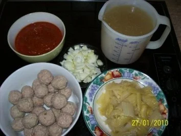 Sellerie mit Fleischbällchen in Tomatensoße - Rezept - Bild Nr. 4