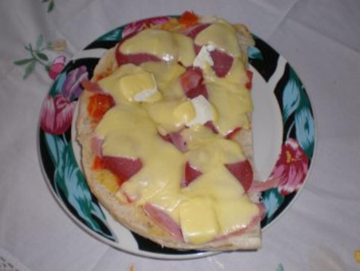 Fladenbrotpizza lecker - Rezept mit Bild - kochbar.de