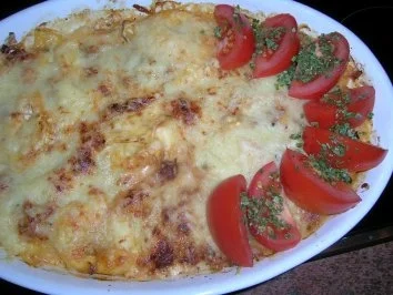 Rezept: Tortellini-Thunfisch-Auflauf (heute mußte es bei mir wirklich mal schnell gehen) Tortellini-Thunfisch-Auflauf (heute mußte es bei mir wirklich mal schnell gehen) - Rezept