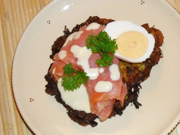 Gemüsepuffer mit Lachs - Rezept