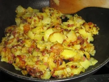 Wurstsalat mit Ei und Brägele - Rezept - Bild Nr. 7