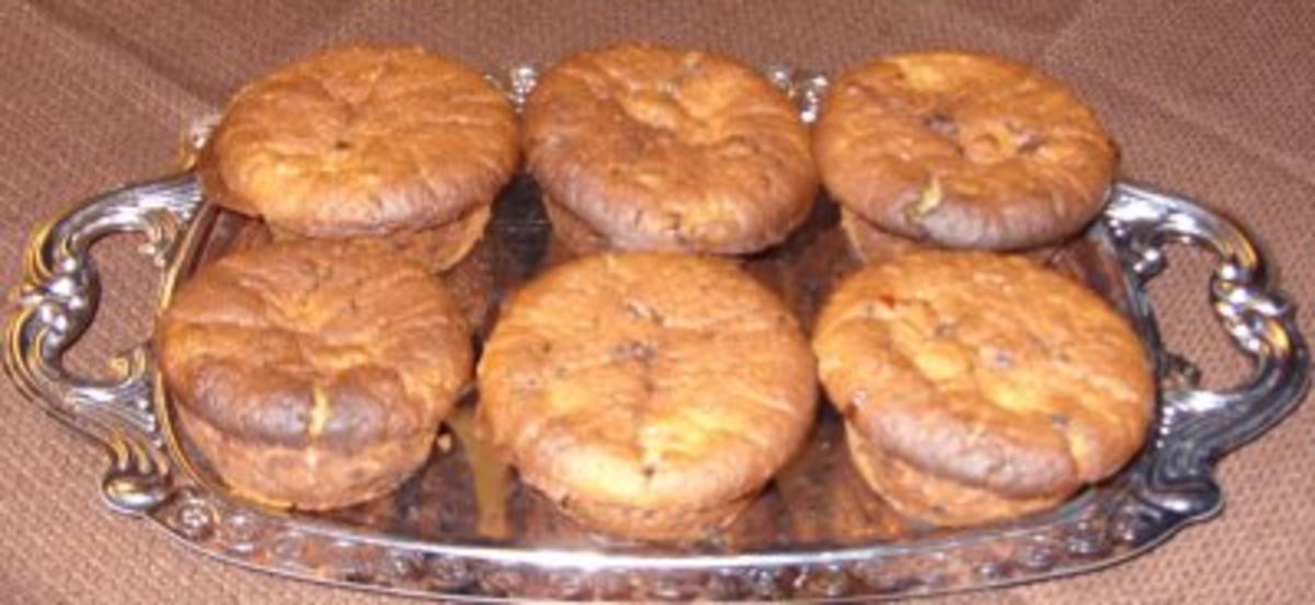 Kleingebäck - Preiselbeer- Bananen-Muffins mit Eierlikör - Rezept