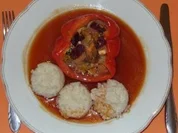 Vegetarisches - Paprika gefüllt mit Roter Bete, Champignons, Balkan-Käse, Rührei... - Rezept