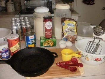 Rezept: Kuchen - Ananas umgekehrter Kuchen in eine Pfanne - Die Fluessigkeit auf dem Boden des Kuches macht ihn lecker-mit 4 Bildern Bild Nr. 2 Kuchen - Ananas umgekehrter Kuchen in eine Pfanne - Die Fluessigkeit auf dem Boden des Kuches macht ihn lecker-mit 4 Bildern - Rezept - Bild Nr. 2