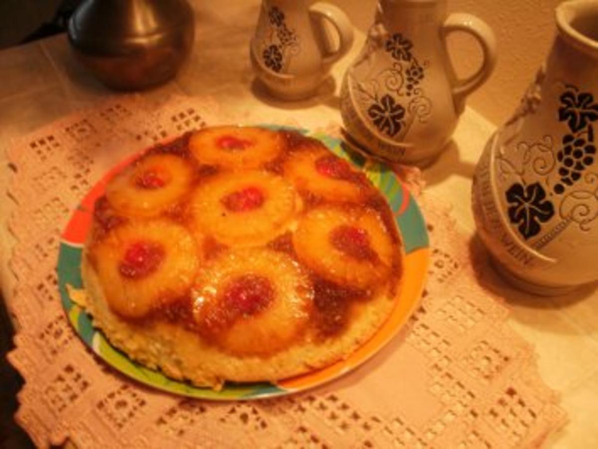 Bilder für Kuchen - Ananas umgekehrter Kuchen in eine Pfanne - Die Fluessigkeit auf dem Boden des Kuches macht ihn lecker-mit 4 Bildern - Rezept