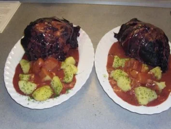 Fleischgerichte: Rotkohlrouladen - Rezept