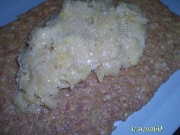 Rezept: Hackfleischrolle gefüllt mit Sauerkraut Bild Nr. 5 Hackfleischrolle gefüllt mit Sauerkraut - Rezept - Bild Nr. 5