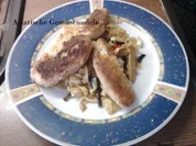 Asiatische Gemüsenudeln mit panierten Hähnchenbrustfilets - Rezept