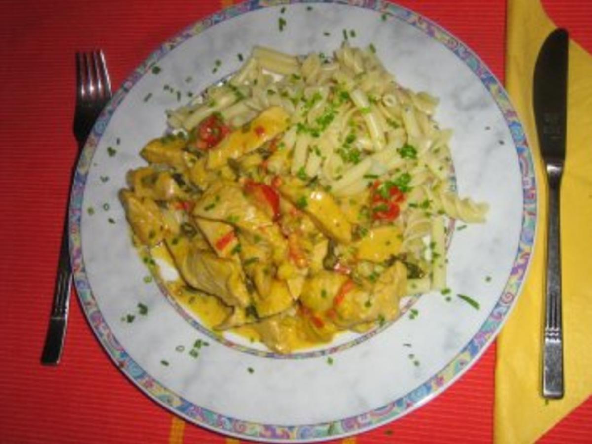 Currygeschnetzeltes von der Pute mit Nudeln - Rezept - kochbar.de