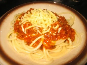 Fleisch: Ketchup Flaschen - Bolognese - Rezept