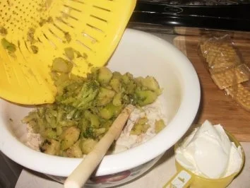 Huehnerfleisch Divine mit Mohn Casserole - Essen die Familie wird lieben - Rezept - Bild Nr. 4