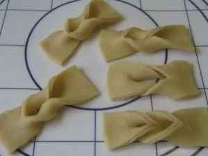 Karnevalszöpfchen (Sfrappole ) - Rezept - Bild Nr. 3