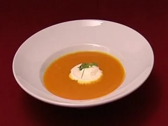 Kürbis-Orangen-Suppe (Margit Tetz) - Rezept