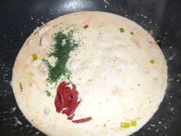 Bandnudeln mit Lachs - Tomatensauce - Rezept - Bild Nr. 2